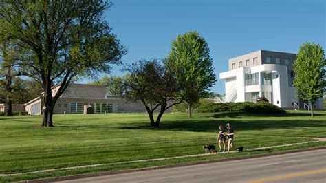 The Art Center Architecture | Des Moines Art Center