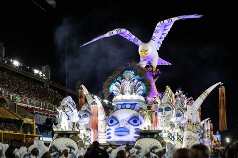 Escolas De Samba Do Grupo Especial Encerram Desfiles Na Sapuca E