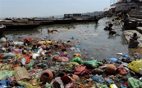 NGT bans dumping garbage within 500 metres of River Ganga - India Today