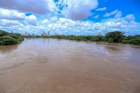 Rio Poti Sobe Metros Em Horas E Atinge Cota De Inunda O