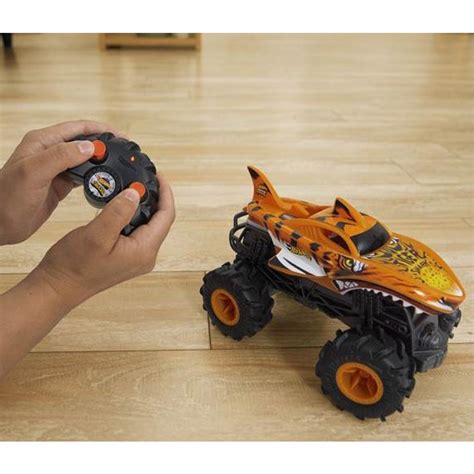 Hot Wheels Monster Trucks távirányítós Tiger Shark autó Mattel vásárlás a Játékshopban
