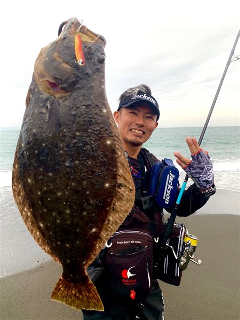 サーフのヒラメ・マゴチ・シーバスの3魚種が釣れた釣り方を徹底解説 ジャクソン Jackson ルアー 釣り