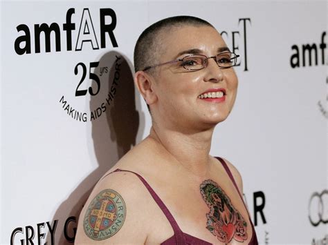 A cuánto asciende la fortuna de Sinéad O Connor Fue la cantante mejor