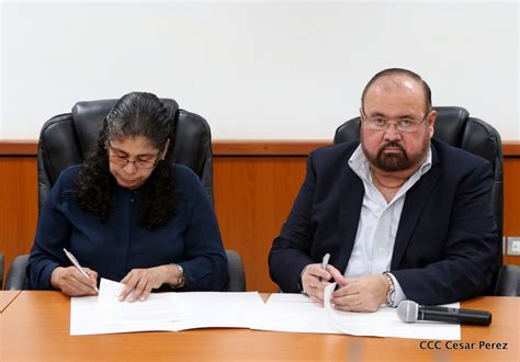 CSE firma convenio con la Procuraduría para la Defensa de los Derechos