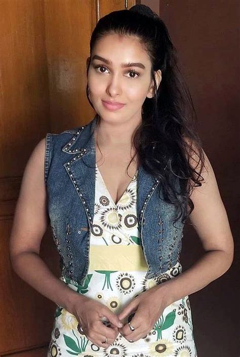 Vandhana Michael Ass X Tamil Tv Actress Social Media Indiancelebblog