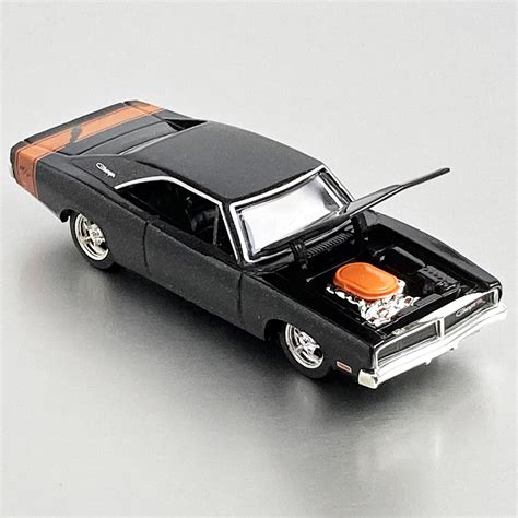 ホットウィール ダッジ チャージャー R T Hot Wheels Dodge Charger 乗用車