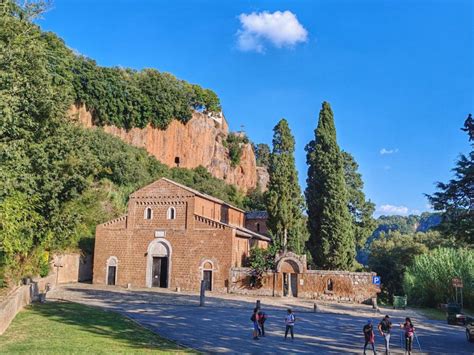 Agro Falisco In Cammino Per I Borghi Sospesi A Piedi Il Mondo