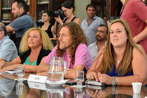 Paritaria De Estatales Provincia Mejoró La Oferta Pero Todavía No Hay Acuerdo Diario Contexto