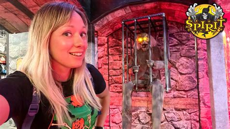 Spirit Halloween 2022 Opens Full Store Tour New Animatronics Decor