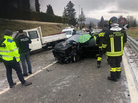 Incidente L Aquila Media Famosi