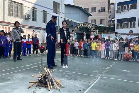 台江县消防救援大队到城关第二幼儿园开展消防演练 火灾 师生 培训