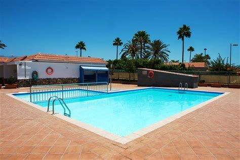 Aqua Beach Bungalows Playa Del Ingles Gay Men Only Maspalomas Compare Deals