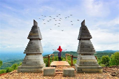 Bukit Lintang Sewu Spot Nirwana Instagramable Romantis Bantul