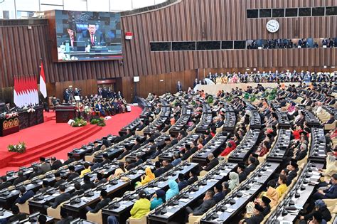 Mk Hapus Ketentuan Ambang Batas Parlemen Berlaku Pada