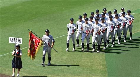 開会式リハーサルで行進する九州国際大付の選手たち（撮影・永田浩） 晴れ舞台「気負わず」九州国際大付、全20人で開会式参加へ 夏の甲子園6日