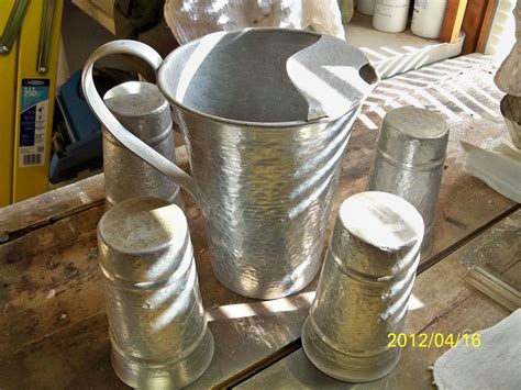 Vintage Hammered Aluminum Pitcher And 6 Glasses 7 Piece Set Etsy Aluminum Vintage Pitcher