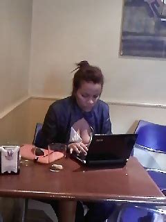 Escote De Chica En Bar Porn Pictures XXX Photos Sex Images 1261641