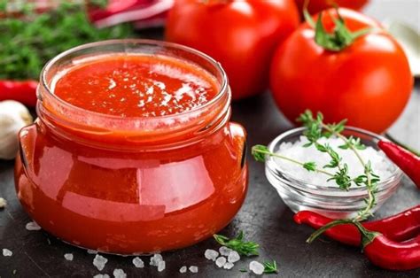 Best Tomato Puree Substitute Options To Save Your Dishes