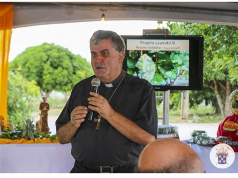 Jornal Folha Sertaneja Online Pelas mãos da Diocese Paulo Afonso