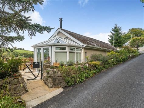 Bed Bungalow For Sale In School Hill Lerryn Nr Lostwithiel Pl