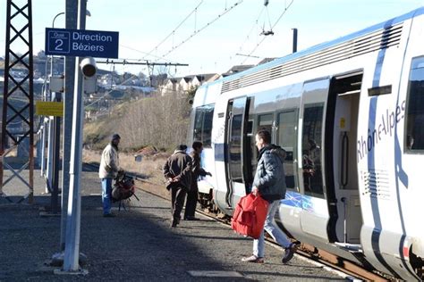 La Région Auvergne Rhône Alpes Va Défendre Les Petites Lignes