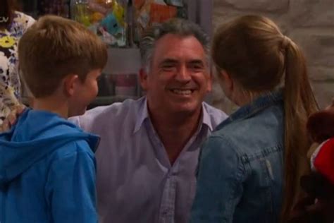 Emmerdale: Viewers stunned at Bob Hope’s 'missing' twins | OK! Magazine