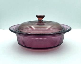 Vintage Corning Visions Large Cranberry Casserole Dish With Lid 1 5 Qt