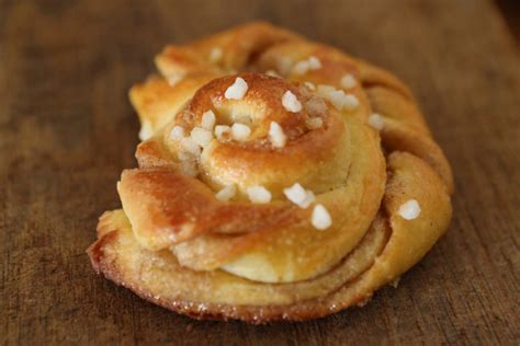 Kanelbullar Brioches Su Doises La Cannelle Les Assiettes Dessert