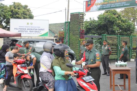 Kodiklatad Dan Jajaran Berbagi Takjil Dibulan Yang Penuh Berkah Pos