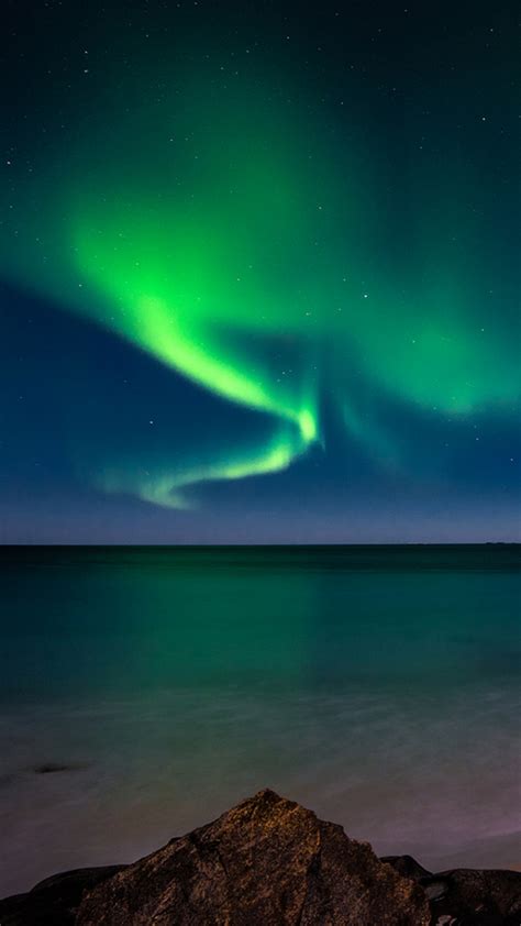 Aurora Borealis HD Wallpaper for Mobile Free Download