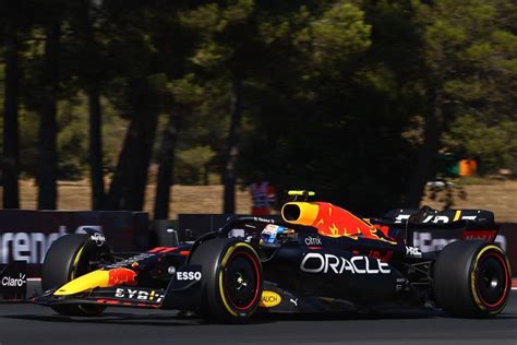 Checo Pérez deja ir el podio en el Gran Premio de Francia