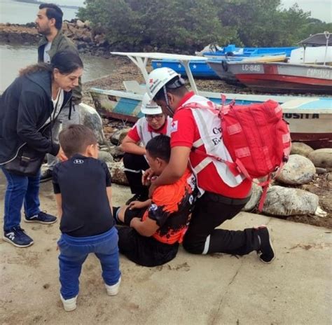 Operativo De La Cruz Roja Ecuatoriana Por El Feriado De D A De Los