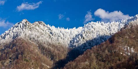 Hike Chimney Tops - Smokies | The Adventure Collective