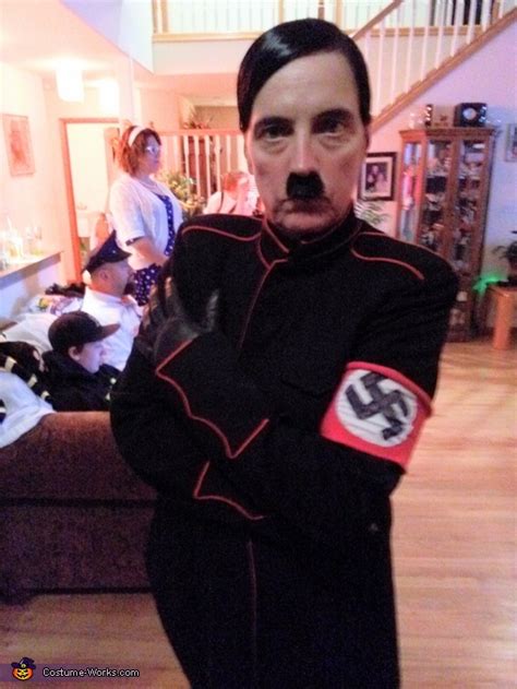 copie Deschis amesteca adolf hitler costume colateral Bunici în vizită