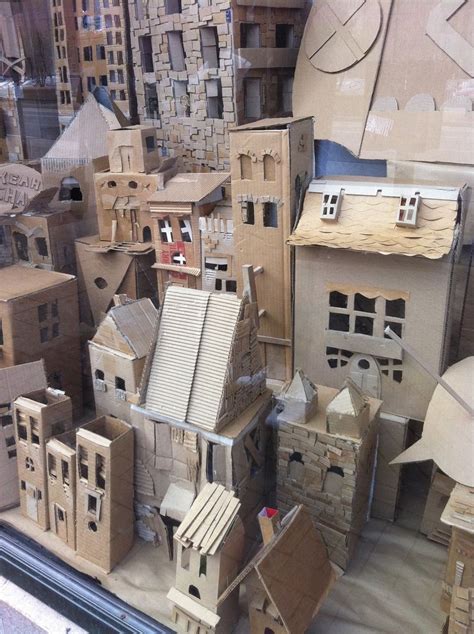 Cardboard Town Maison En Carton Sculpture En Carton Objet En Carton