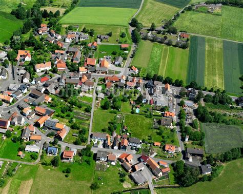 Ehringshausen Von Oben Dorfkern Am Feldrand In Ehringshausen Im