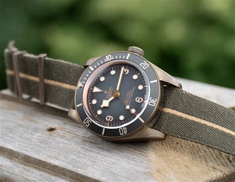 Hands On Review Tudor Black Bay Bronze BEYOND THE DIAL