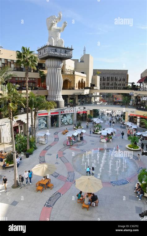 World famous Hollywood and Highland Center Stock Photo - Alamy