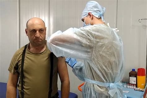 В Азербайджане стартует массовая вакцинация "Спутником V"