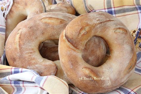 Ciambella Di Pane Cucciddato Siciliano La Magica Cucina Di Luisa