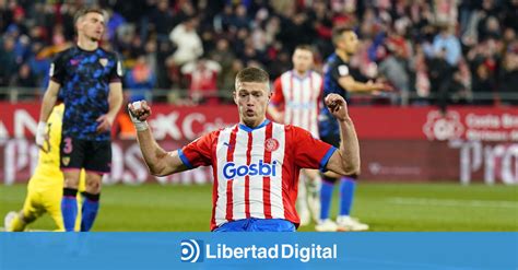 El Girona endosa una manita al Sevilla y es líder