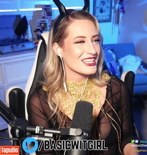 BasicWitGirl Tbhlessbasic Nude OnlyFans Photo Fapullo