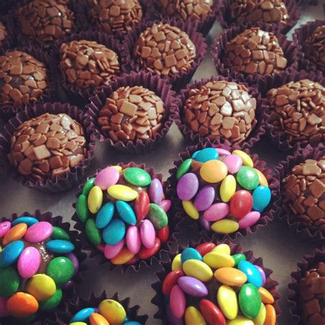 Brigadeiros Brigadeiro De Chocolate Belga E Brigadeiro De Nutella