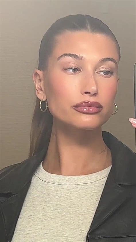 Hailey Bieber Em 2024 Maquiagem Looks Penteados