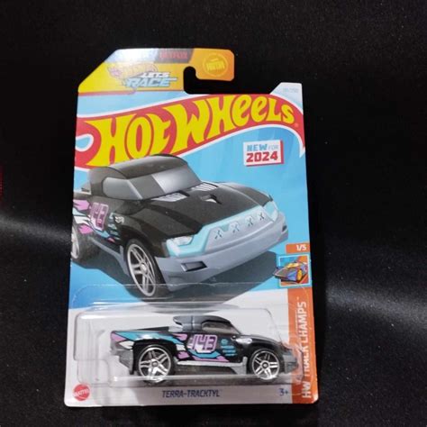 Hot Wheels Terra Tracktyl Black Hw Track Champs Series Shopee Malaysia