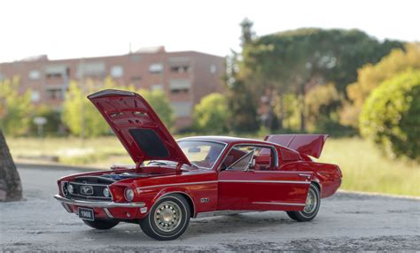 Mustang Gt 390 Fastback 1968 Autoart