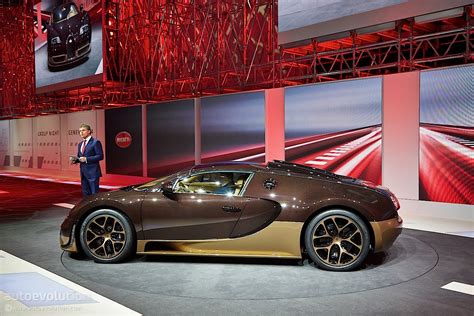 Bugatti Decorates Geneva With Veyron Rembrandt Live Photos