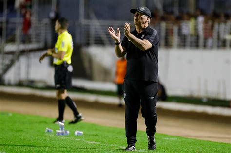 Levir Culpi Elogia Postura Do Galo Contra O Boa Esporte Gazeta Esportiva