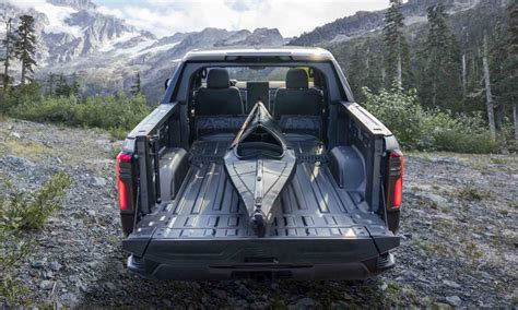 2024 GMC Sierra EV: First Look - autoNXT.net