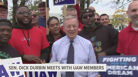 Illinois senator Dick Durbin on the UAW picket line | wqad.com